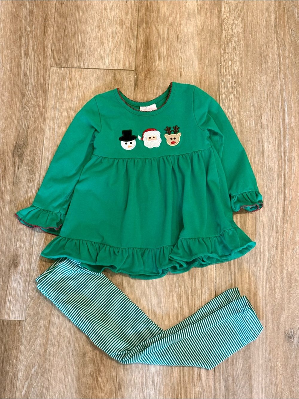 Stitchy Fish Christmas Appliqué Outfit